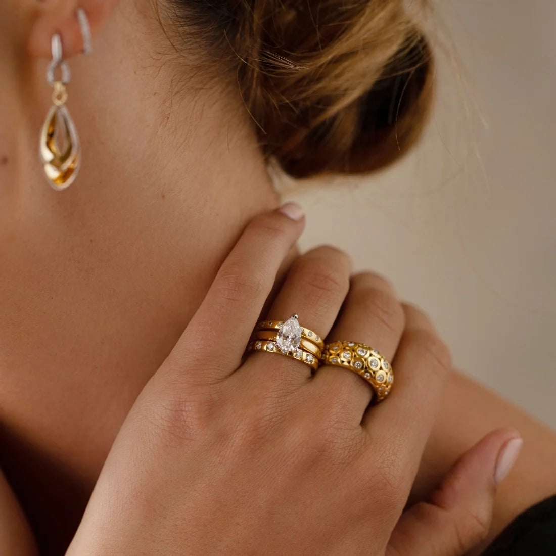 14 karat yellow gold Oval Cut Diamond Solitaire Ring